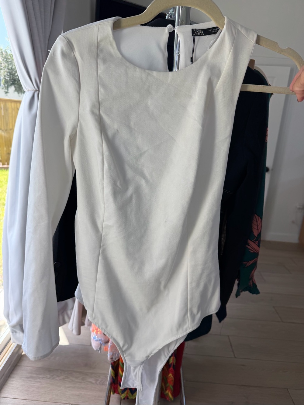 ZARA White Long-Sleeve Scoop-Neck Bodysuit
